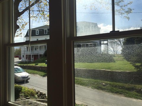 See the "before" and "after"difference in our window washing!